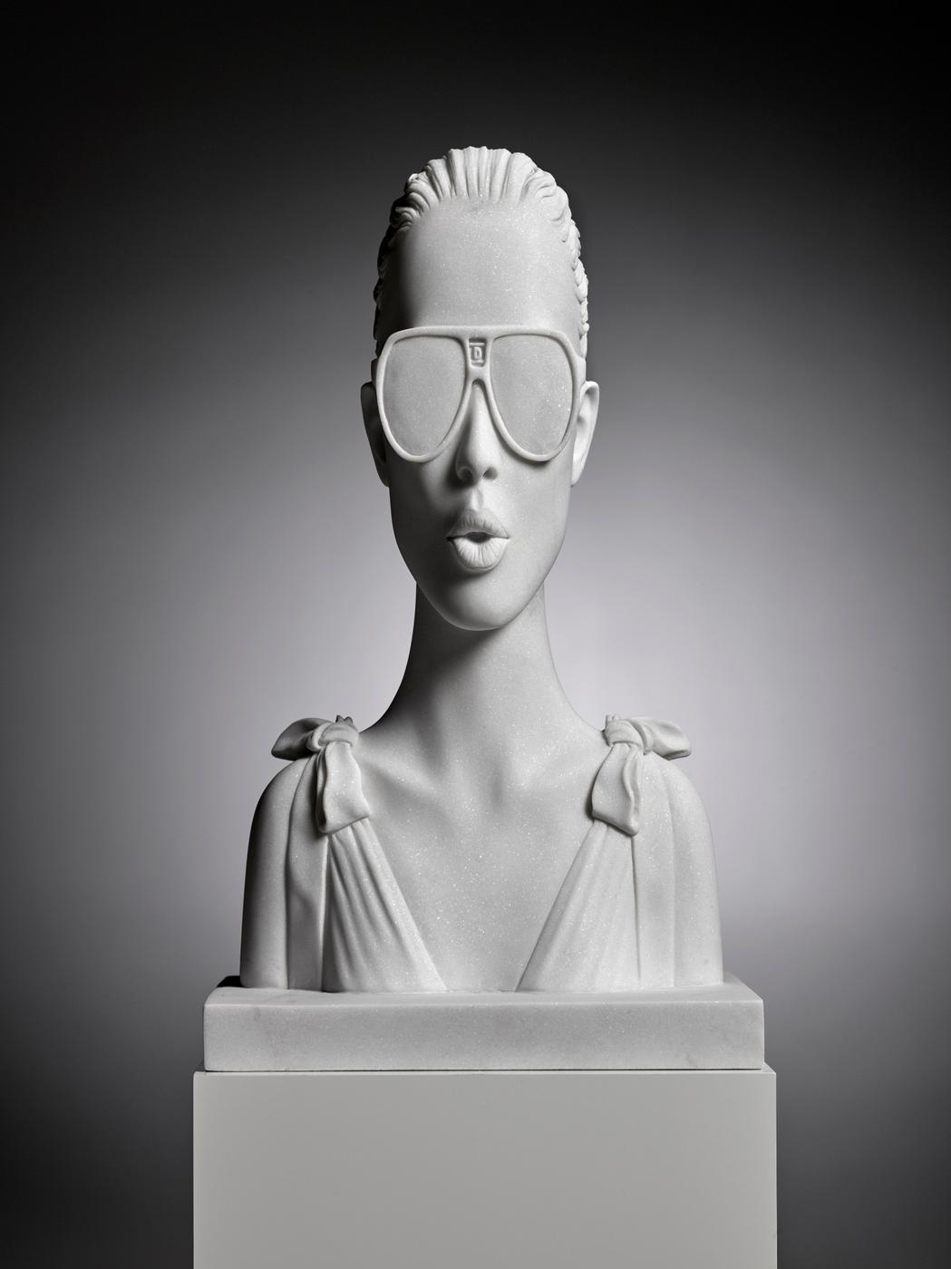 THE FUTURE IS A BIG KISS - 70 cm